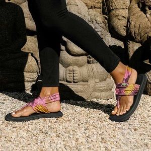 Sanuk Sandals